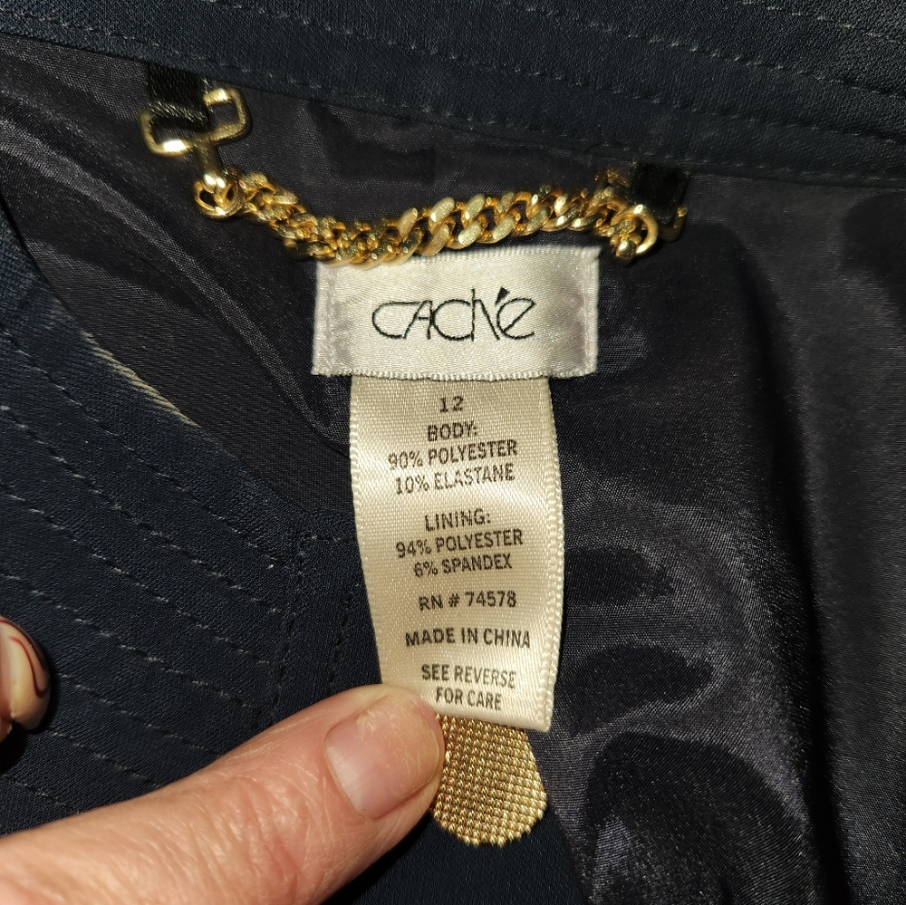 Cache Coat - image 8